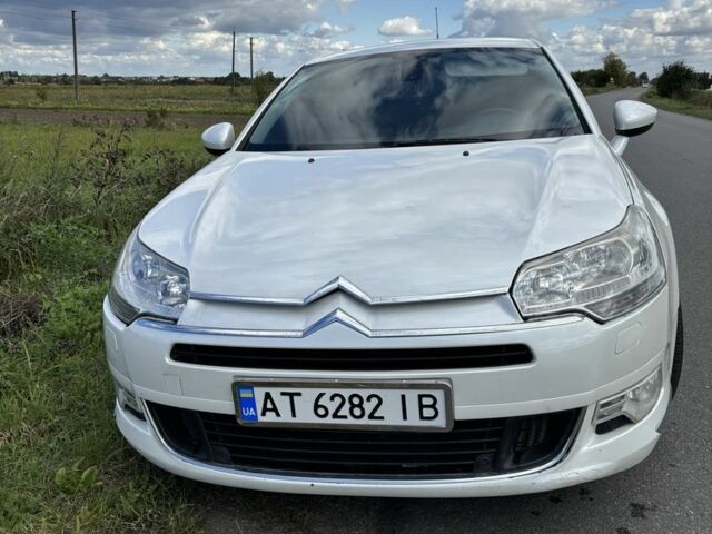 Ситроен С5 2010 в Коломые на Automoto.ua Белый Ситроен С5, объемом двигателя 2 л и пробегом 287 тыс. км за 5900 $, фото 7 на Automoto.ua