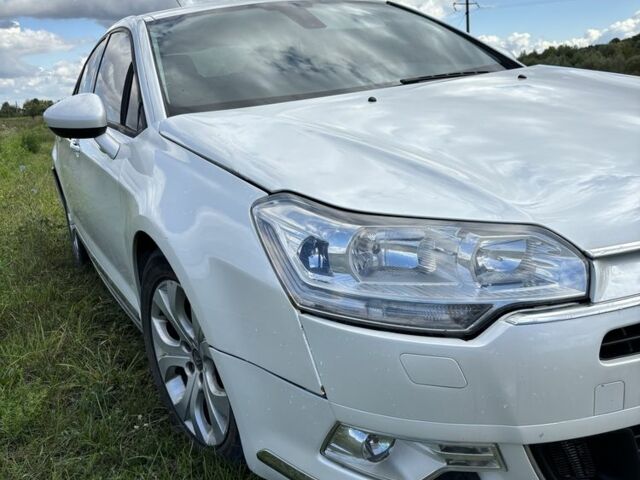 Ситроен С5 2010 в Коломые на Automoto.ua Белый Ситроен С5, объемом двигателя 2 л и пробегом 287 тыс. км за 5900 $, фото 4 на Automoto.ua