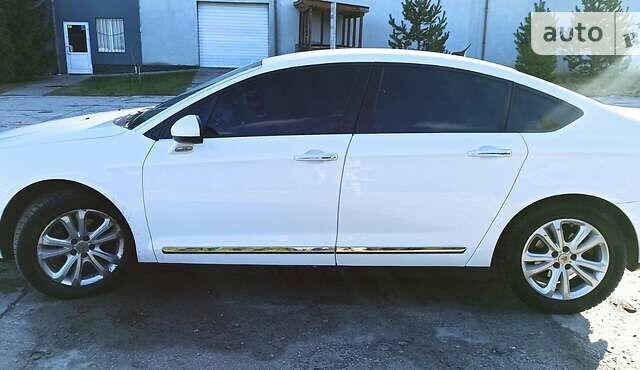 Белый Ситроен С5, объемом двигателя 2 л и пробегом 308 тыс. км за 8800 $, фото 12 на Automoto.ua