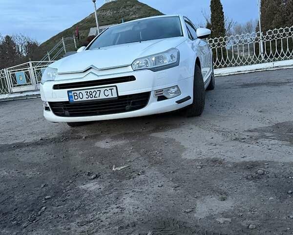 Белый Ситроен С5, объемом двигателя 1.56 л и пробегом 352 тыс. км за 4400 $, фото 2 на Automoto.ua