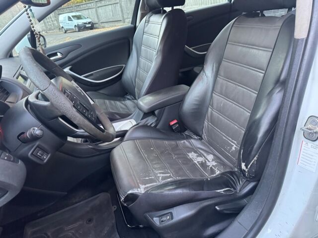 Белый Ситроен С5, объемом двигателя 2 л и пробегом 315 тыс. км за 6190 $, фото 3 на Automoto.ua