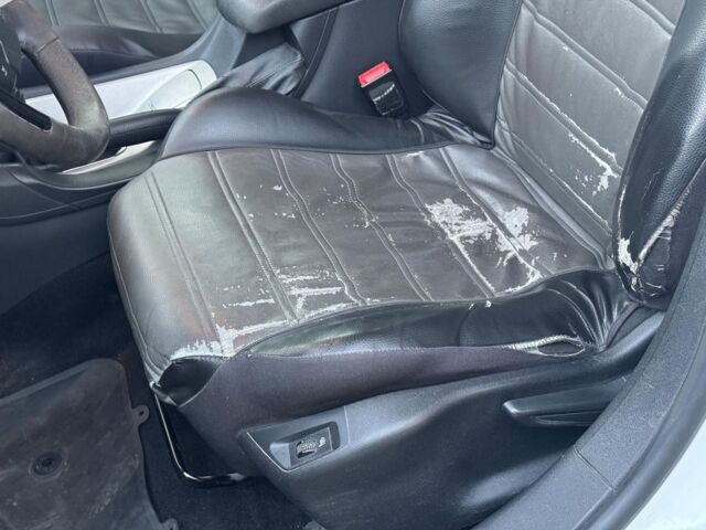 Белый Ситроен С5, объемом двигателя 2 л и пробегом 315 тыс. км за 6190 $, фото 18 на Automoto.ua