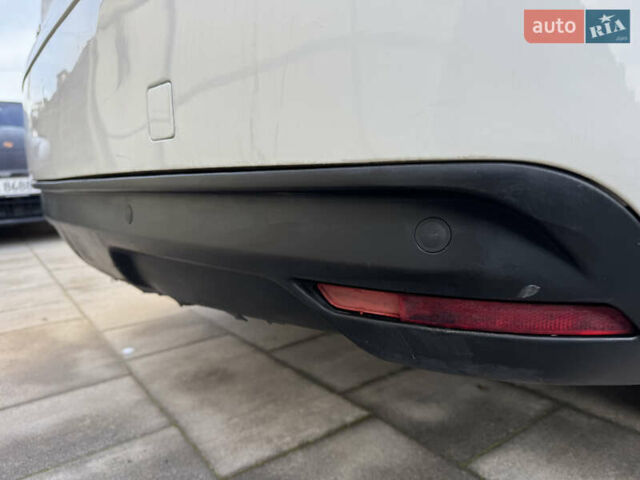 Білий Сітроен С5, об'ємом двигуна 1.6 л та пробігом 330 тис. км за 4790 $, фото 10 на Automoto.ua