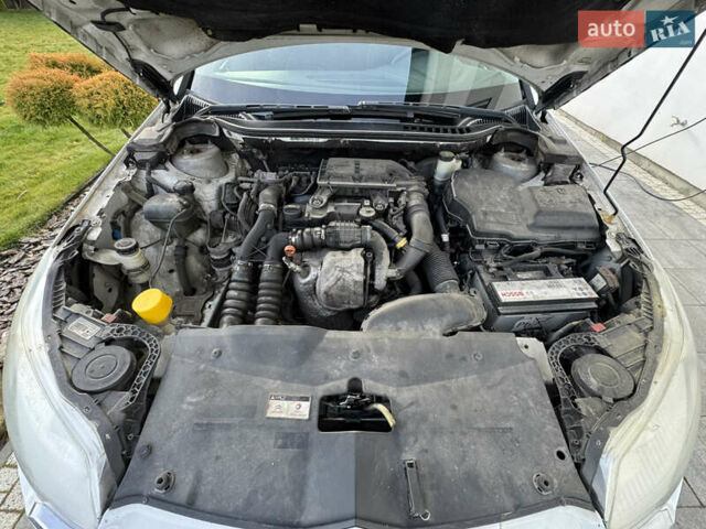 Белый Ситроен С5, объемом двигателя 1.6 л и пробегом 330 тыс. км за 4200 $, фото 20 на Automoto.ua