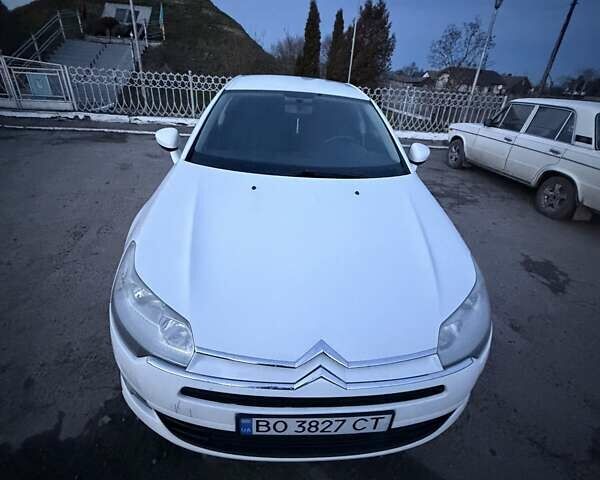 Белый Ситроен С5, объемом двигателя 1.56 л и пробегом 352 тыс. км за 4400 $, фото 6 на Automoto.ua