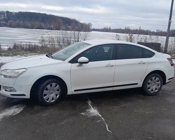 Белый Ситроен С5, объемом двигателя 1.56 л и пробегом 268 тыс. км за 5900 $, фото 2 на Automoto.ua