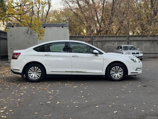 Белый Ситроен С5, объемом двигателя 2 л и пробегом 315 тыс. км за 6190 $, фото 6 на Automoto.ua