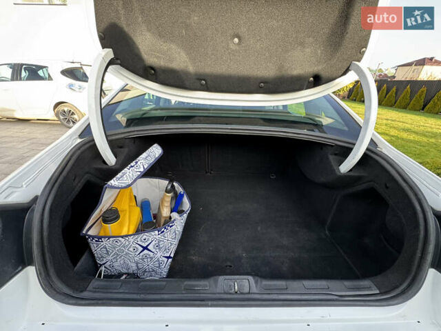 Білий Сітроен С5, об'ємом двигуна 1.6 л та пробігом 330 тис. км за 4790 $, фото 19 на Automoto.ua