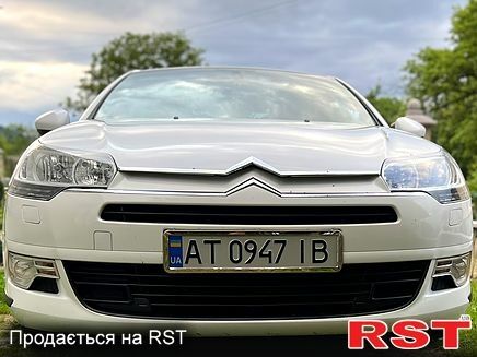 Белый Ситроен С5, объемом двигателя 1.6 л и пробегом 255 тыс. км за 7300 $, фото 1 на Automoto.ua