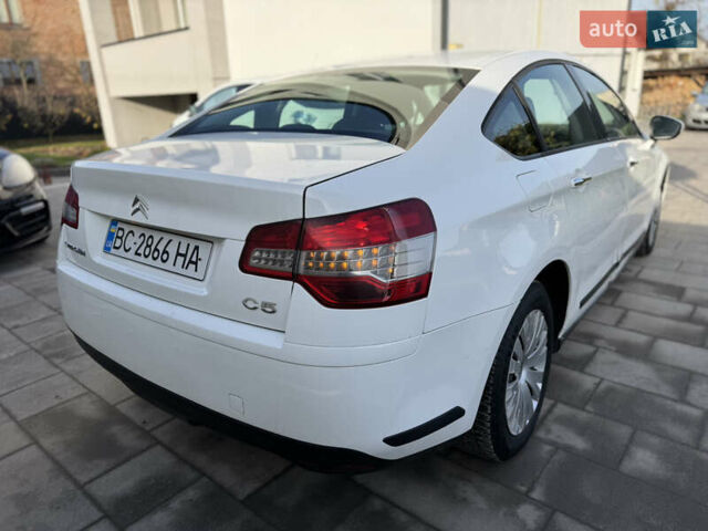Білий Сітроен С5, об'ємом двигуна 1.6 л та пробігом 330 тис. км за 4790 $, фото 7 на Automoto.ua