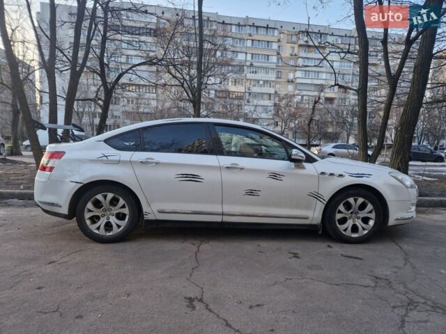 Белый Ситроен С5, объемом двигателя 1.6 л и пробегом 264 тыс. км за 5000 $, фото 4 на Automoto.ua