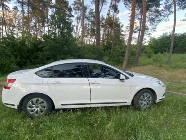 Білий Сітроен С5, об'ємом двигуна 1.6 л та пробігом 278 тис. км за 7100 $, фото 2 на Automoto.ua
