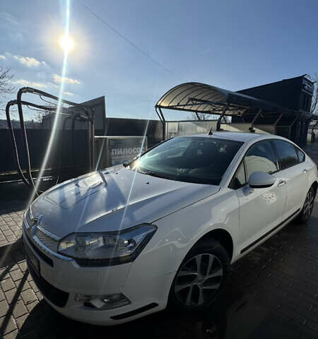 Білий Сітроен С5, об'ємом двигуна 1.56 л та пробігом 245 тис. км за 9000 $, фото 5 на Automoto.ua