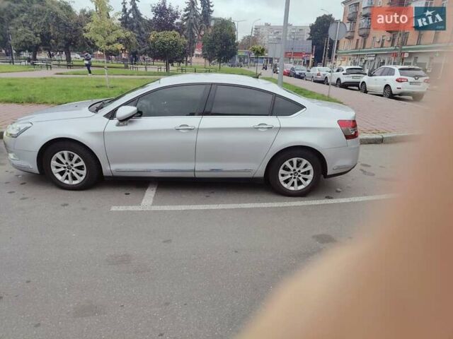 Белый Ситроен С5, объемом двигателя 1.6 л и пробегом 276 тыс. км за 8300 $, фото 5 на Automoto.ua