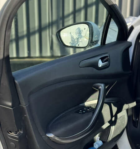 Білий Сітроен С5, об'ємом двигуна 1.56 л та пробігом 245 тис. км за 9000 $, фото 10 на Automoto.ua