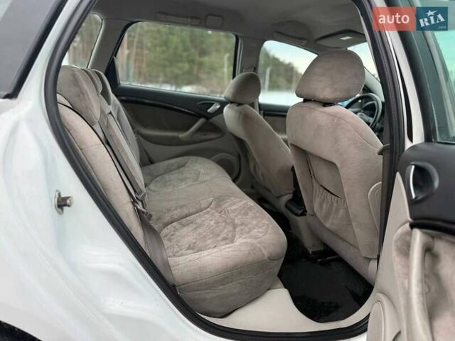 Белый Ситроен С5, объемом двигателя 2 л и пробегом 405 тыс. км за 3950 $, фото 29 на Automoto.ua