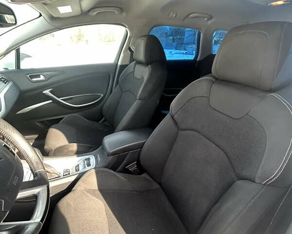 Белый Ситроен С5, объемом двигателя 2.72 л и пробегом 295 тыс. км за 7000 $, фото 6 на Automoto.ua