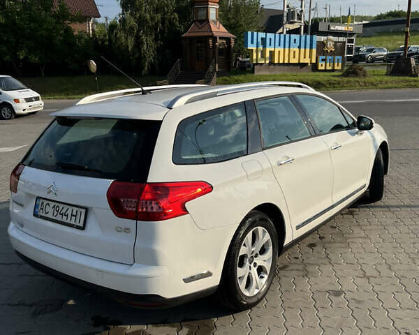 Белый Ситроен С5, объемом двигателя 2 л и пробегом 307 тыс. км за 6000 $, фото 14 на Automoto.ua