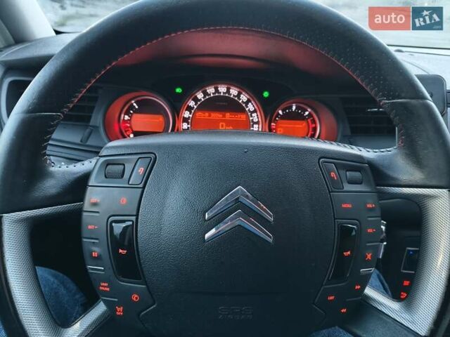 Белый Ситроен С5, объемом двигателя 2 л и пробегом 262 тыс. км за 8400 $, фото 26 на Automoto.ua