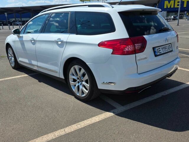 Сітроен С5 2010 у Кривому Розі на Automoto.ua Білий Сітроен С5, об'ємом двигуна 3 л та пробігом 345 тис. км за 7300 $, фото 1 на Automoto.ua