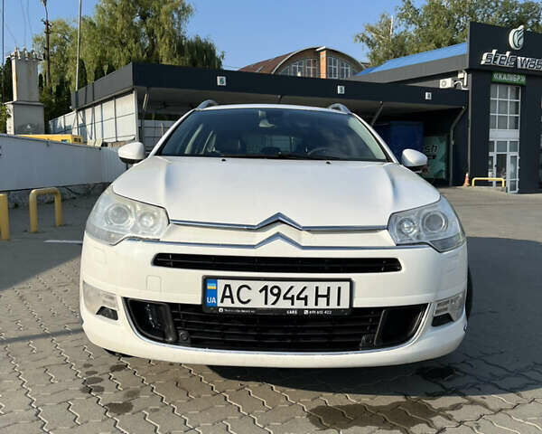 Белый Ситроен С5, объемом двигателя 2 л и пробегом 307 тыс. км за 6000 $, фото 9 на Automoto.ua