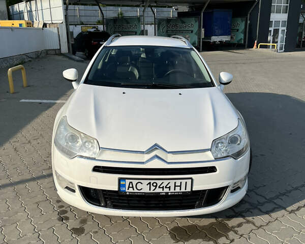 Белый Ситроен С5, объемом двигателя 2 л и пробегом 307 тыс. км за 6000 $, фото 8 на Automoto.ua