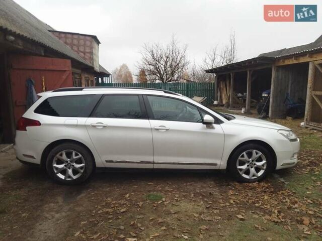 Белый Ситроен С5, объемом двигателя 1.6 л и пробегом 285 тыс. км за 5800 $, фото 14 на Automoto.ua