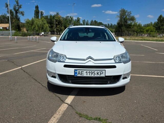 Сітроен С5 2010 у Кривому Розі на Automoto.ua Білий Сітроен С5, об'ємом двигуна 3 л та пробігом 345 тис. км за 7300 $, фото 6 на Automoto.ua
