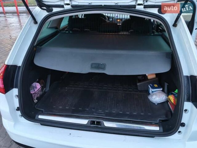 Белый Ситроен С5, объемом двигателя 2 л и пробегом 262 тыс. км за 8400 $, фото 24 на Automoto.ua