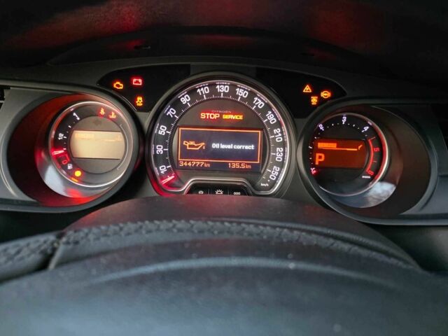 Сітроен С5 2010 у Кривому Розі на Automoto.ua Білий Сітроен С5, об'ємом двигуна 3 л та пробігом 345 тис. км за 7300 $, фото 18 на Automoto.ua