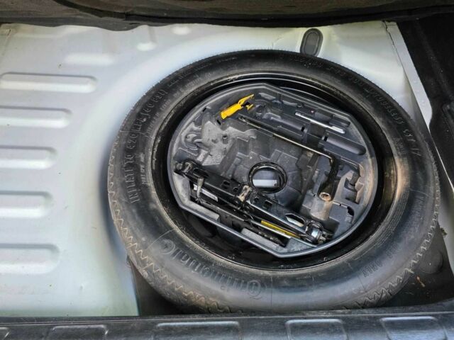 Сітроен С5 2010 у Кривому Розі на Automoto.ua Білий Сітроен С5, об'ємом двигуна 3 л та пробігом 345 тис. км за 7300 $, фото 20 на Automoto.ua