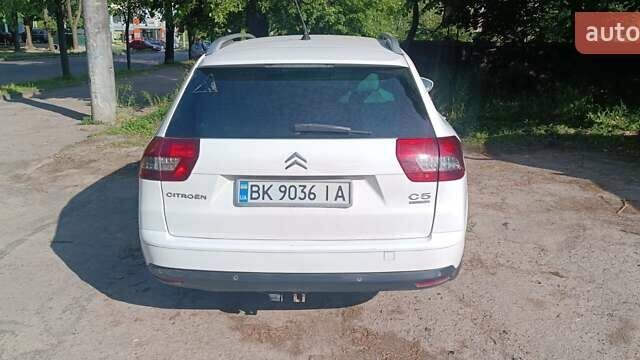 Белый Ситроен С5, объемом двигателя 2 л и пробегом 260 тыс. км за 8000 $, фото 11 на Automoto.ua