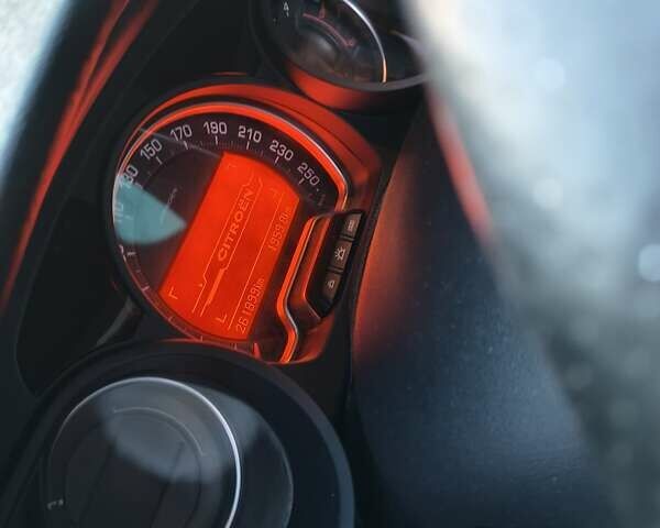 Белый Ситроен С5, объемом двигателя 2 л и пробегом 262 тыс. км за 8400 $, фото 18 на Automoto.ua