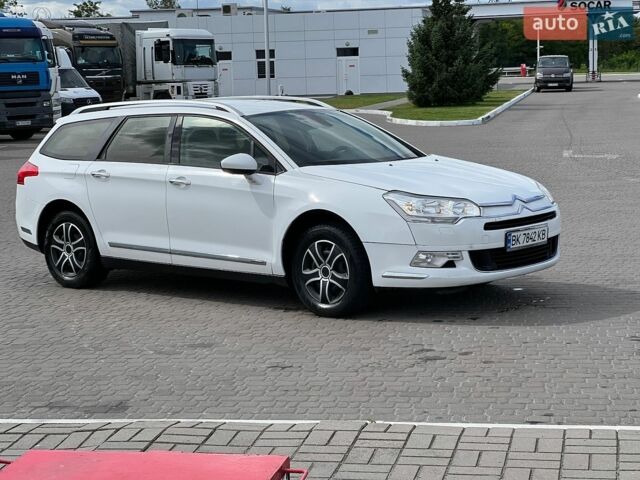 Білий Сітроен С5, об'ємом двигуна 1.6 л та пробігом 330 тис. км за 4000 $, фото 2 на Automoto.ua