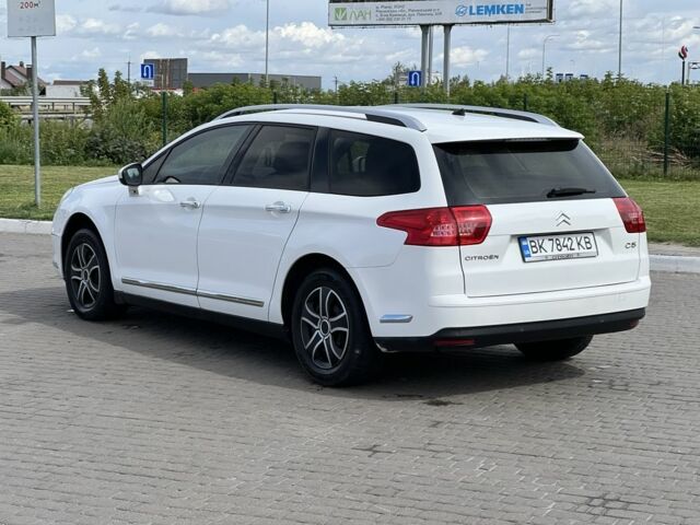 Белый Ситроен С5, объемом двигателя 1.6 л и пробегом 330 тыс. км за 4194 $, фото 2 на Automoto.ua