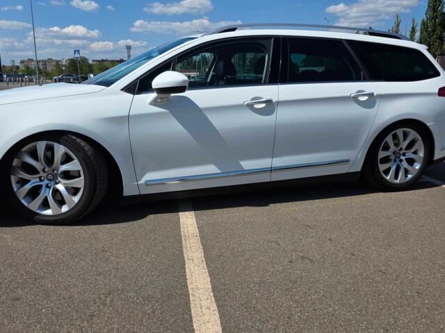 Белый Ситроен С5, объемом двигателя 3 л и пробегом 345 тыс. км за 7300 $, фото 3 на Automoto.ua