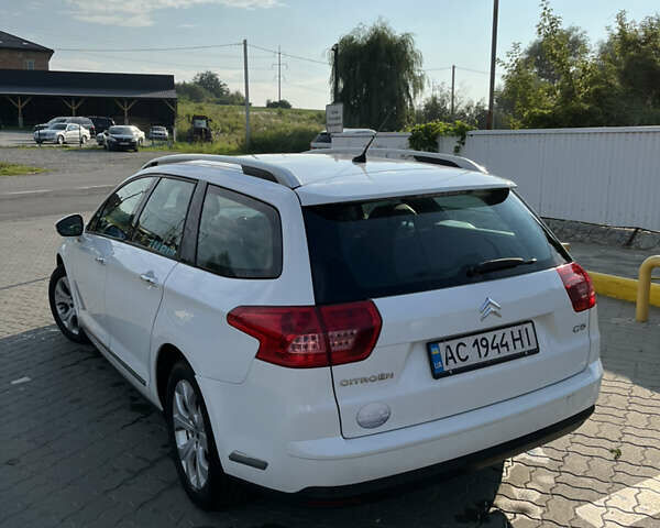 Белый Ситроен С5, объемом двигателя 2 л и пробегом 307 тыс. км за 6000 $, фото 12 на Automoto.ua