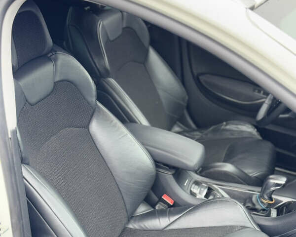 Білий Сітроен С5, об'ємом двигуна 2 л та пробігом 252 тис. км за 7150 $, фото 37 на Automoto.ua