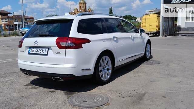Белый Ситроен С5, объемом двигателя 2.18 л и пробегом 238 тыс. км за 10900 $, фото 35 на Automoto.ua