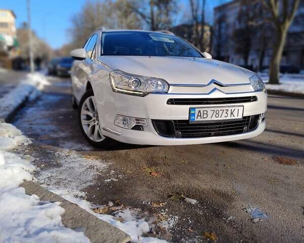 Белый Ситроен С5, объемом двигателя 2.18 л и пробегом 238 тыс. км за 10900 $, фото 40 на Automoto.ua