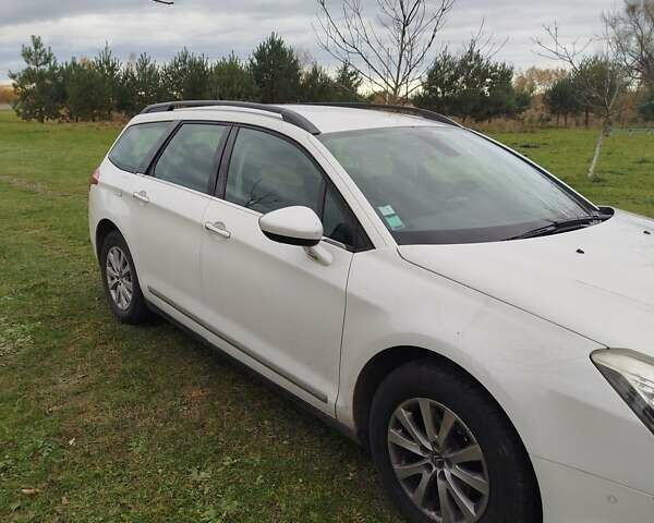 Сітроен С5 2011 у Львові на Automoto.ua Білий Сітроен С5, об'ємом двигуна 1.56 л та пробігом 256 тис. км за 7200 $, фото 1 на Automoto.ua
