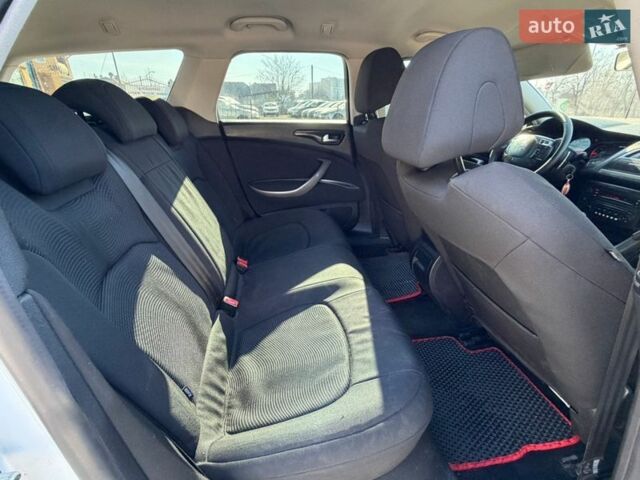 Белый Ситроен С5, объемом двигателя 1.6 л и пробегом 283 тыс. км за 5800 $, фото 12 на Automoto.ua