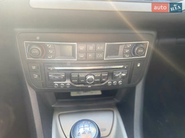 Ситроен С5 2011 в Львове на Automoto.ua Белый Ситроен С5, объемом двигателя 1.56 л и пробегом 285 тыс. км за 5750 $, фото 16 на Automoto.ua