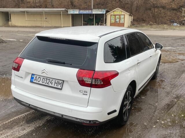 Білий Сітроен С5, об'ємом двигуна 1.6 л та пробігом 280 тис. км за 5800 $, фото 3 на Automoto.ua