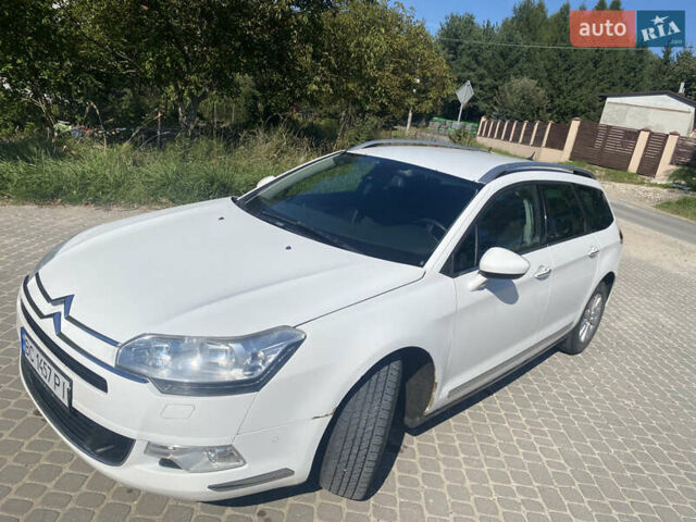 Ситроен С5 2011 в Львове на Automoto.ua Белый Ситроен С5, объемом двигателя 1.56 л и пробегом 285 тыс. км за 5750 $, фото 11 на Automoto.ua