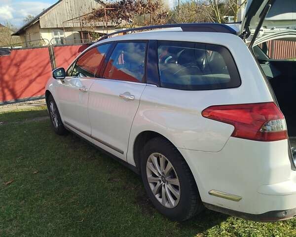 Сітроен С5 2011 у Львові на Automoto.ua Білий Сітроен С5, об'ємом двигуна 1.56 л та пробігом 256 тис. км за 7200 $, фото 3 на Automoto.ua