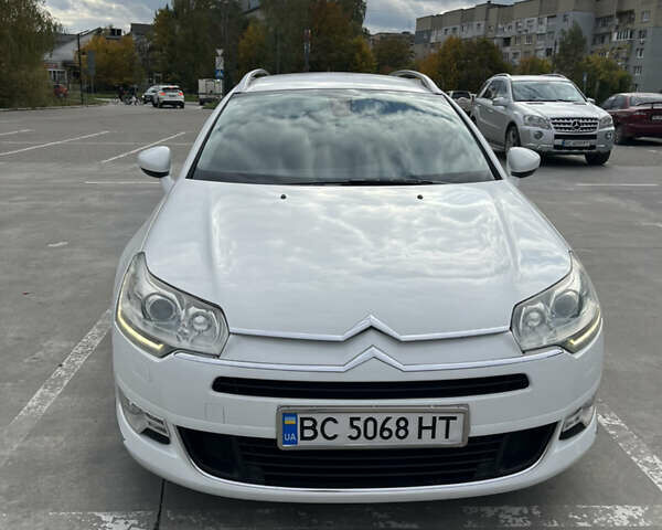 Белый Ситроен С5, объемом двигателя 2 л и пробегом 251 тыс. км за 7900 $, фото 1 на Automoto.ua