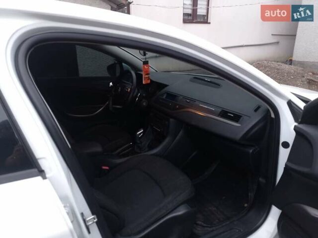 Білий Сітроен С5, об'ємом двигуна 1.56 л та пробігом 288 тис. км за 5800 $, фото 13 на Automoto.ua