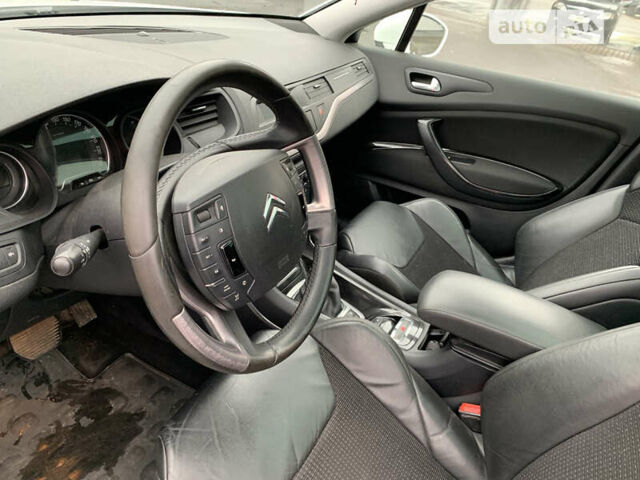 Білий Сітроен С5, об'ємом двигуна 2 л та пробігом 199 тис. км за 7300 $, фото 30 на Automoto.ua