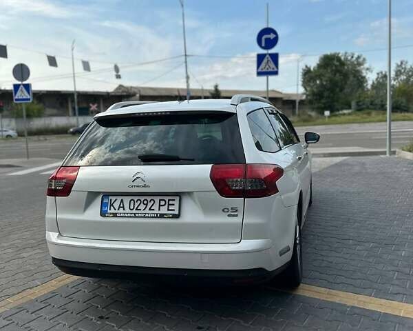 Білий Сітроен С5, об'ємом двигуна 1.56 л та пробігом 245 тис. км за 8500 $, фото 7 на Automoto.ua